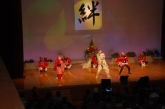 歌や踊りのステージ満喫　中札内で演歌まつり  写真３