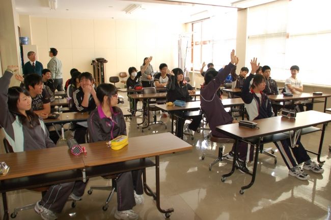 【写真】薬物乱用防止教室　忠類中学校 