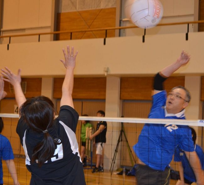【写真】ＪＯＫＥＲ優勝　陸別でミニバレー大会