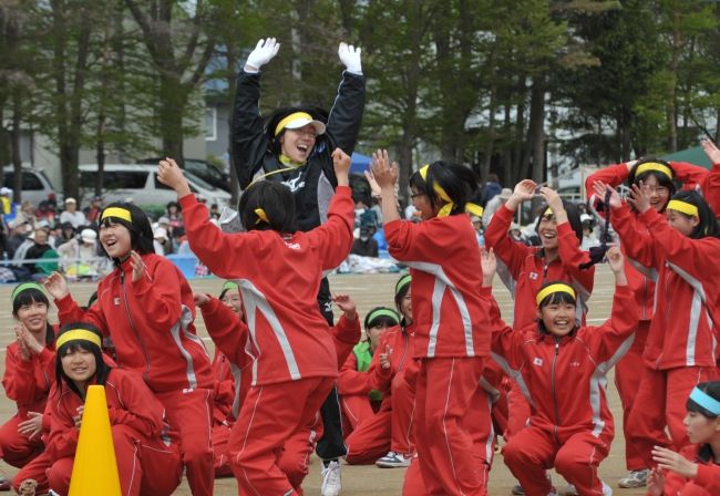 【写真】グラウンドに歓声 管内小・中学校で運動会、体育祭始まる