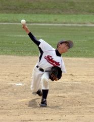 【決勝、明星・花園シャークスジュニア－啓西・広ビッグスターズ】打たせて取る投球で五回を１失点に押さえた明星・花園の渡邊陸