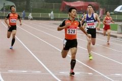 【男子４００メートル】類家大樹は腰痛を抱えながらも貫禄勝ち
