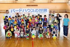 児童３７人がバードハウスづくり　新得小  2