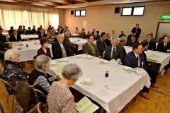 弥生北町町内会の３０周年を祝った記念式典の出席者
