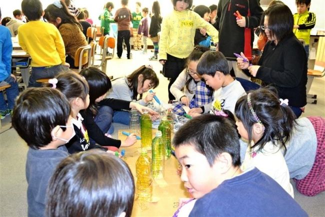 【写真】中札内小で一日入学 