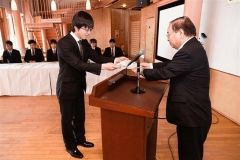 第１３期生４人修了　鹿追、０１農業塾  2