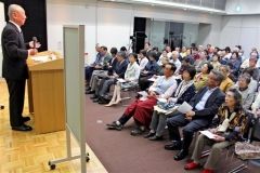 約８０人が聴講した講演会