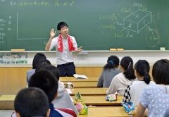 管内学習塾で夏期講習スタート　受験本格化  3