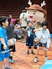 児童９０人がゲーム楽しむ　鹿追  5