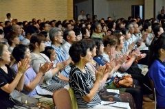 指揮者体験も　本別・京大交響楽団  3