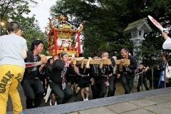威勢良くみこし渡御　芽室神社秋季例大祭  10