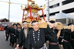 威勢良くみこし渡御　芽室神社秋季例大祭  2