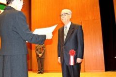 文化奨励賞は山岸さんと井関さん 鹿追文化祭記念式典 2