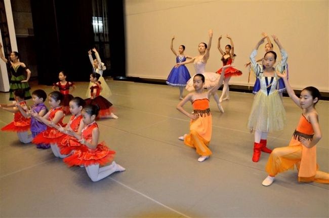 大舞台に向けて練習　士幌バレエ＆ジャズダンス同好会