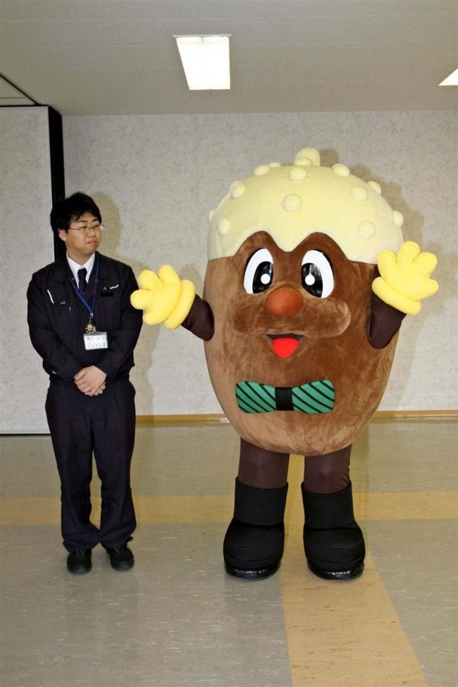 ２代目は機能性アップ　更別ゆるキャラどんちゃん 