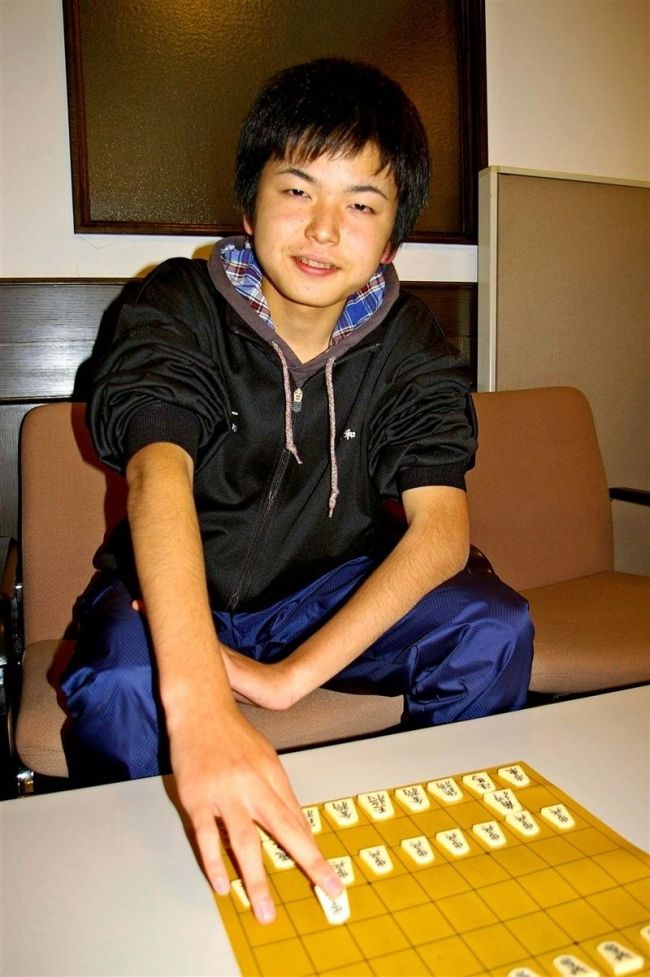 帯柏葉高将棋部部長の大和君全道Ｖ  「全国で予選突破を」 