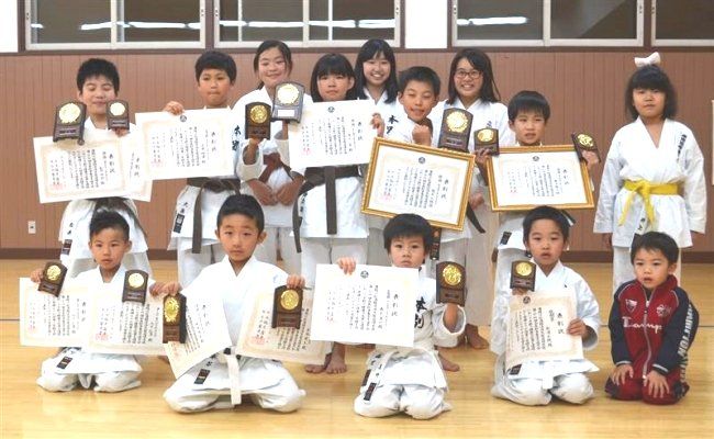 本別空手道連盟勢活躍　釧路の浩氣塾道場会長杯大会