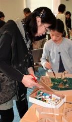 親子で迷路作り楽しむ　鹿追  2