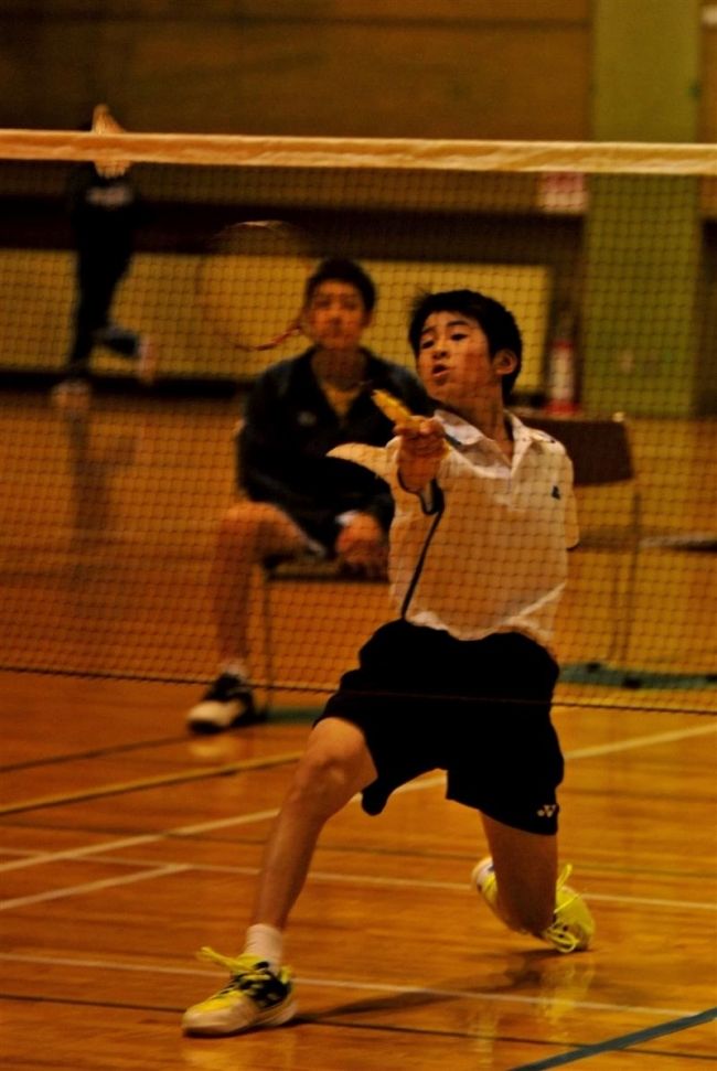 【写真】尾崎、秦野、牧野、橋本V、中学新人バドミントン