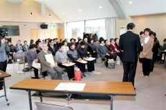 森田さんに博士号授与　鹿追白寿大学修了式  3