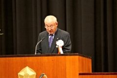 前議長の上嶋さんに町民栄誉賞　鹿追  4