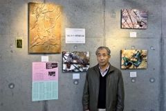 シルバー展の参加作品並ぶ　音更大通郵便局  4