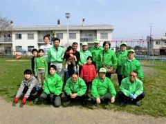 ピウカ川で清掃活動　芽室、山乃家の会  3