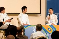 料理についての思いを話す佐藤さん、岸田さん、山本さん（右から）