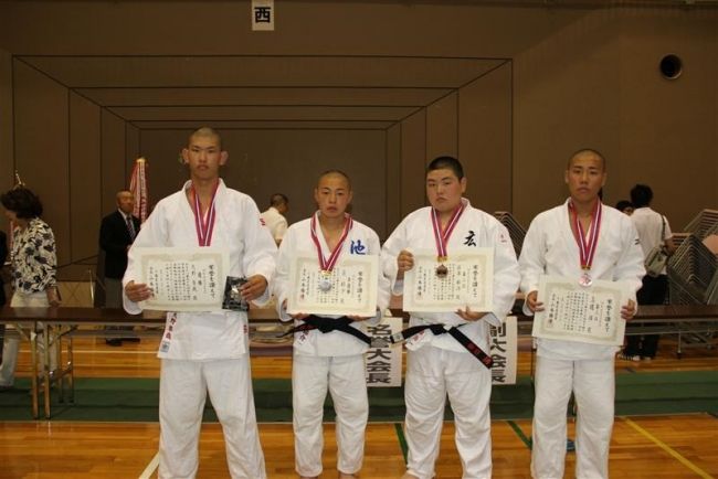 【写真】男子大野２冠、女子瀬戸Ｖ、全十勝少年兼女子柔道大会
