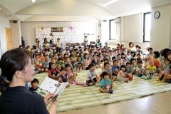 園児１２０人が絵本の読み聞かせに笑顔　鹿追七夕まつり  3