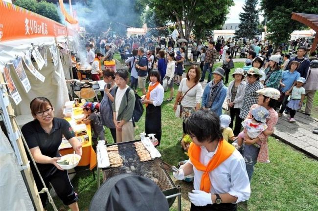 【写真】十勝の味覚求めにぎわう とかちマルシェ全会場営業
