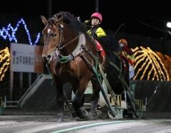 カイシンゲキ圧勝 ばんえい十勝・銀河賞