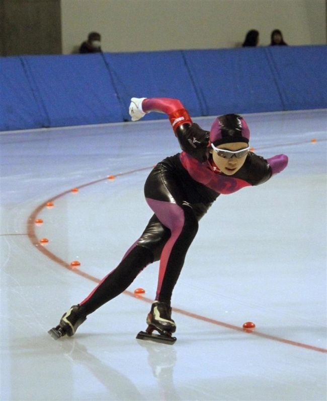 長崎、佐竹、堀川、小野寺Ｖ　全十勝中学校スケート