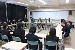 帯広農業高校を訪問　ＪＩＣＡ研修員、人材育成の現場学ぶ 2