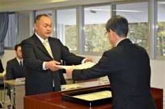 塾生12人に証書 音更・農業年輪塾修了式 6