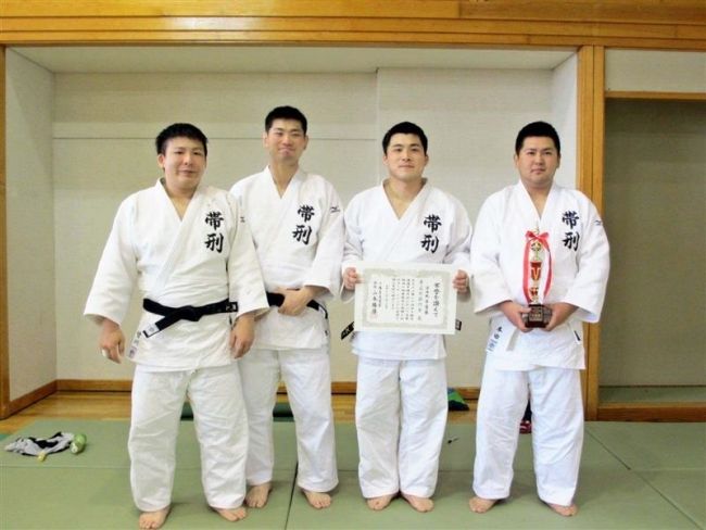 【写真】帯広刑務所Ａ７連覇　全十勝柔道選手権大会
