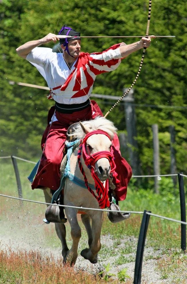 スチュワートさん優勝　芽室・春季騎射競技大会