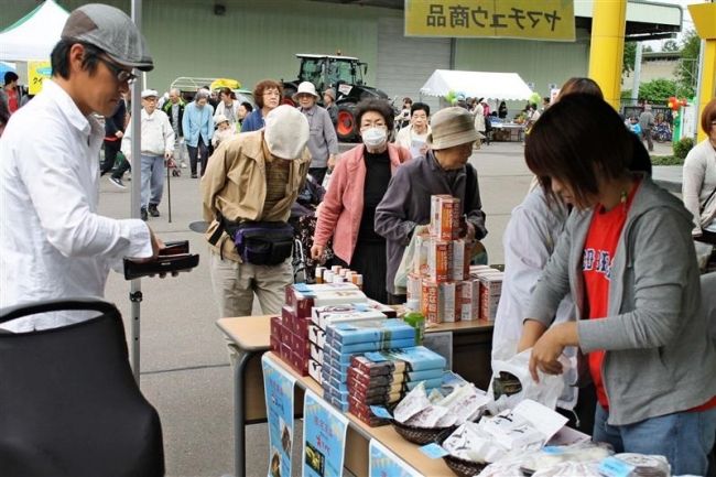【写真】住民らでにぎわう　音更・ヤマチュウ祭