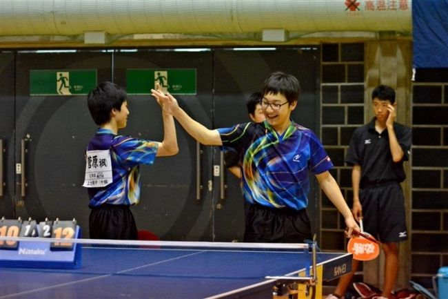 【写真】上士幌男子、札内東女子V 全十勝夏季中体連卓球