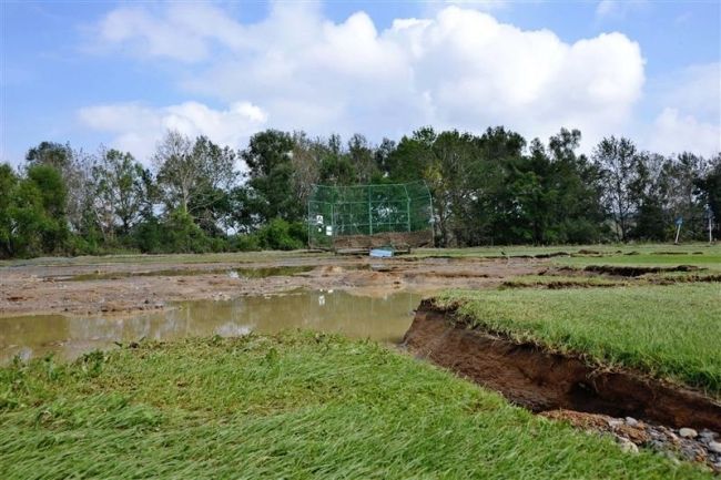 【写真】十勝川・札内川の河川敷運動施設は使用禁止　