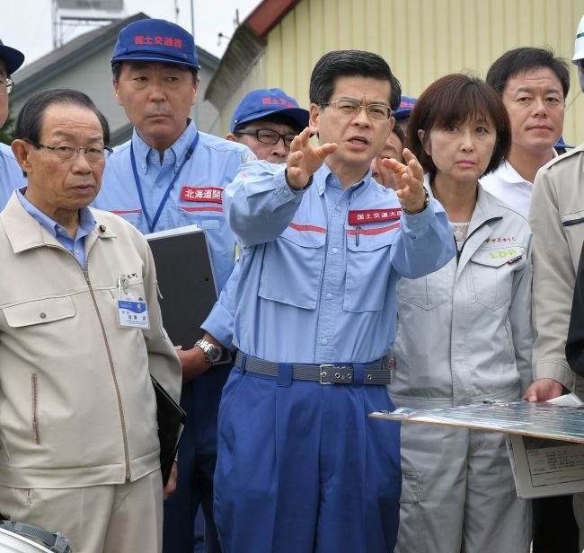 【写真】想像以上の深刻な被害　石井国交相が視察