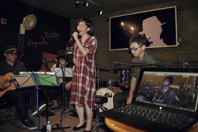 【写真】天国に届け- 音楽仲間が追悼 台風で死去の鈴木さん