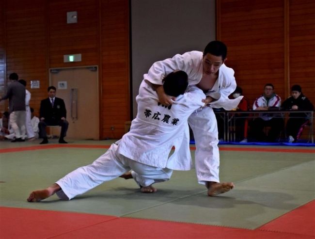 【写真】帯農完全V団体13連覇 高校柔道選手権十勝支部大会