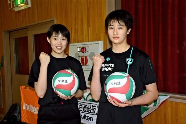 【写真】明日見、加納、酒井活躍誓う 中学バレー道選抜入り