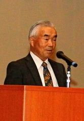 あいさつする川村学級長