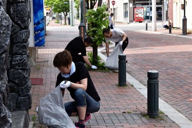 「心地よく歩けるように」帯広名門通共栄会が清掃活動