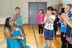 札内北小で国際交流