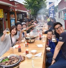 競馬場で満腹　とかちむらで食べ飲み放題