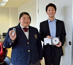 本別高生が防犯アナウンス　パトカーで広報