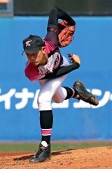 【２回戦・音更共栄中－別府大明豊尾中】先発登板し完投で４強入りに貢献した共栄中の片山楽生（横浜スタジアム）